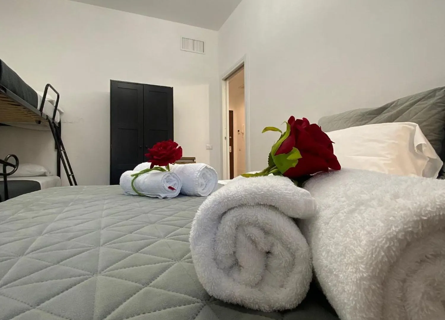 דירות Red Roses Domus רומא איטליה