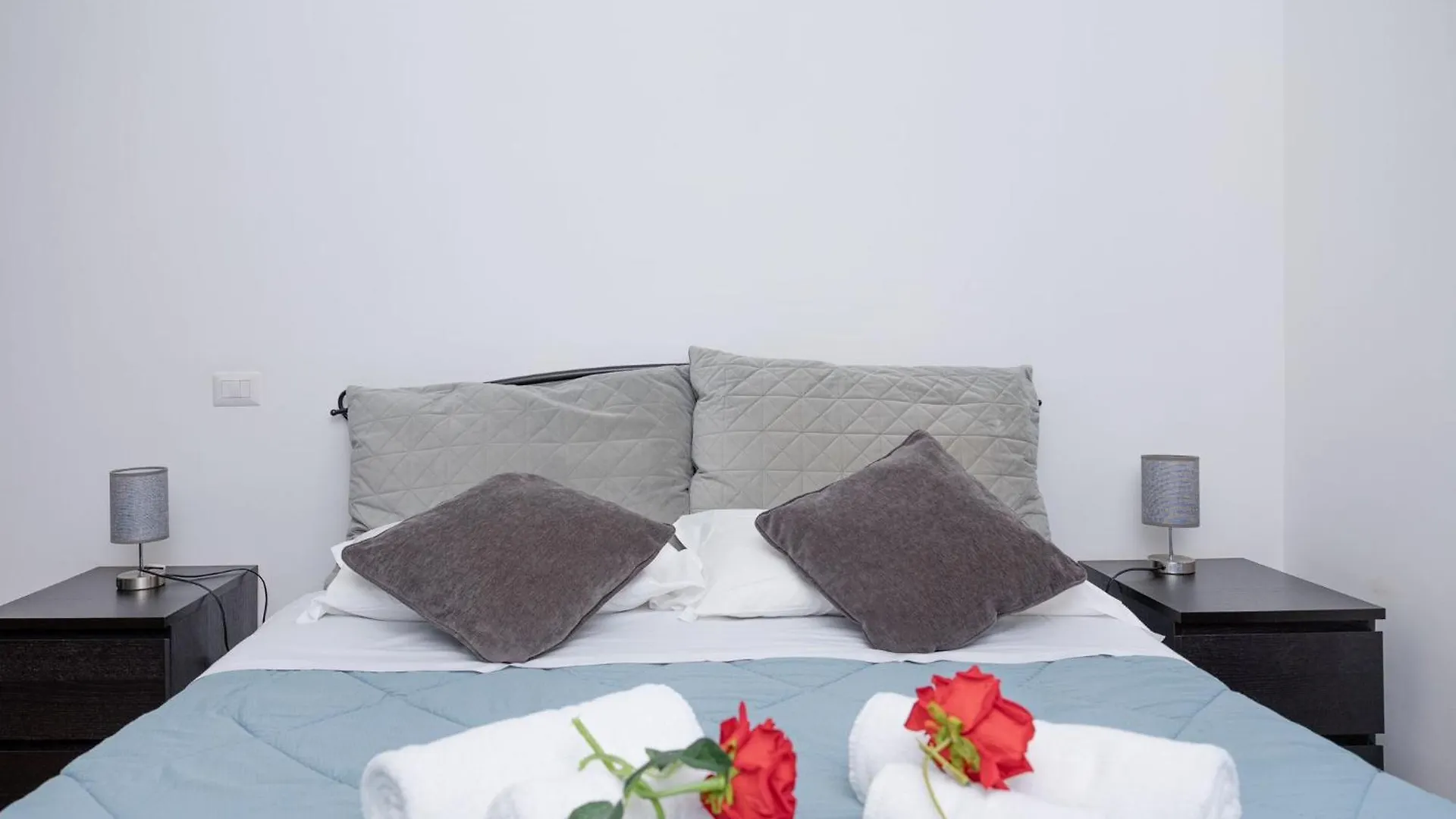 Apartament Red Roses Domus Rzym