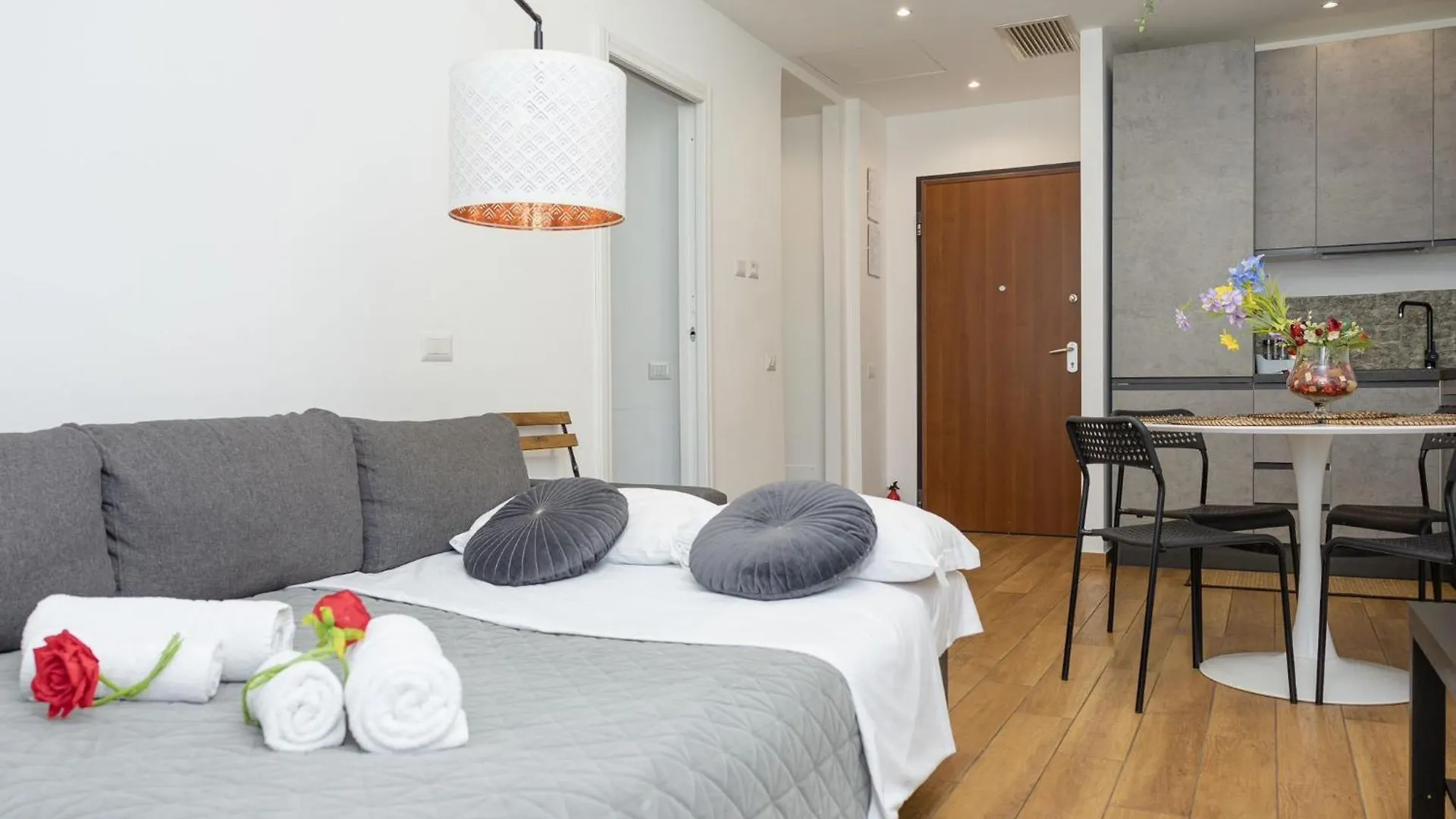 Apartament Red Roses Domus Rzym
